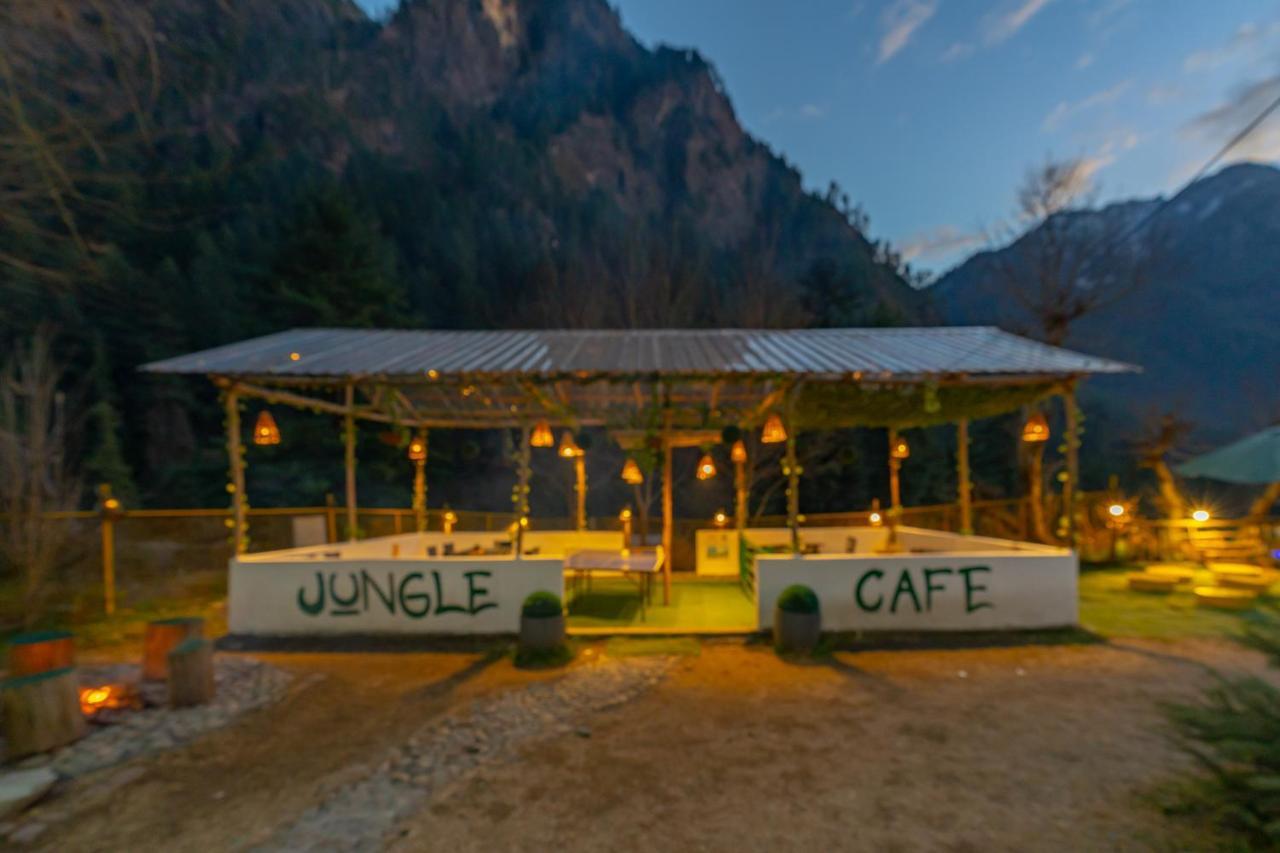 Jungle Hostel By Whoopers Касол Екстериор снимка