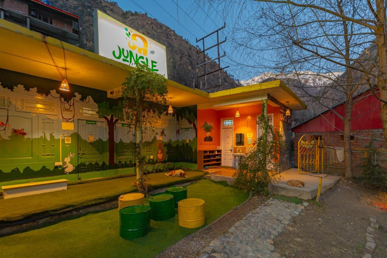 Jungle Hostel By Whoopers Касол Екстериор снимка