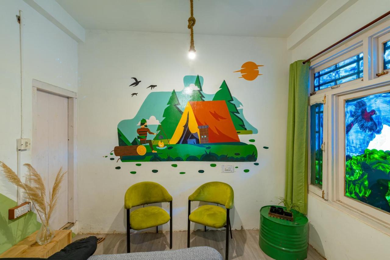Jungle Hostel By Whoopers Касол Екстериор снимка
