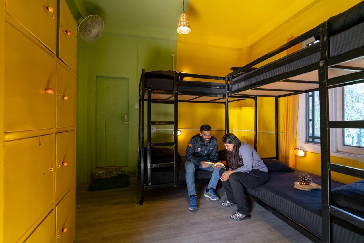 Jungle Hostel By Whoopers Касол Екстериор снимка